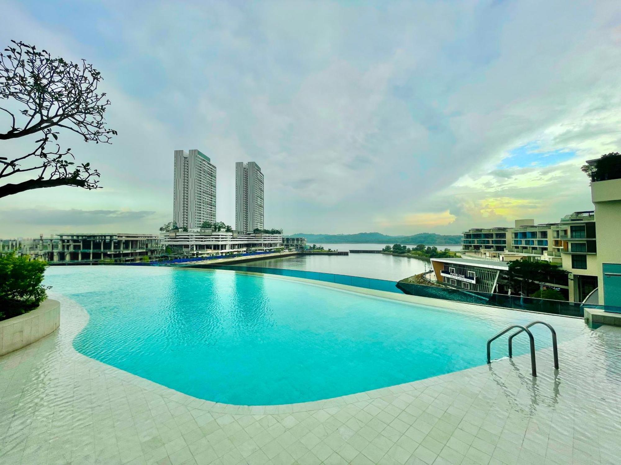 Pinetree Puteri Harbour @ Uha Apartment Nusajaya  Luaran gambar